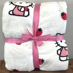 Hello kitty strawberry blanket